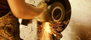 Abrasive wheels header