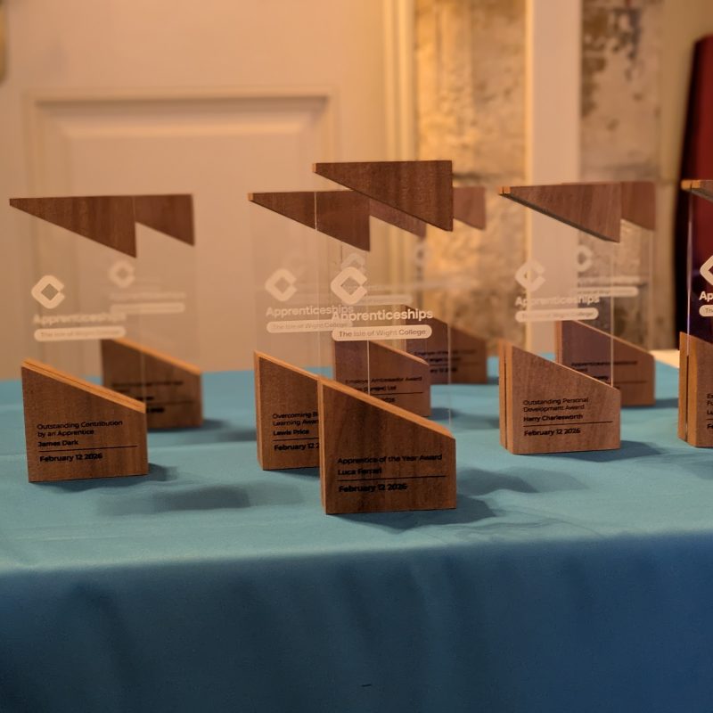 PXL 20260212 182227798 PORTRAIT