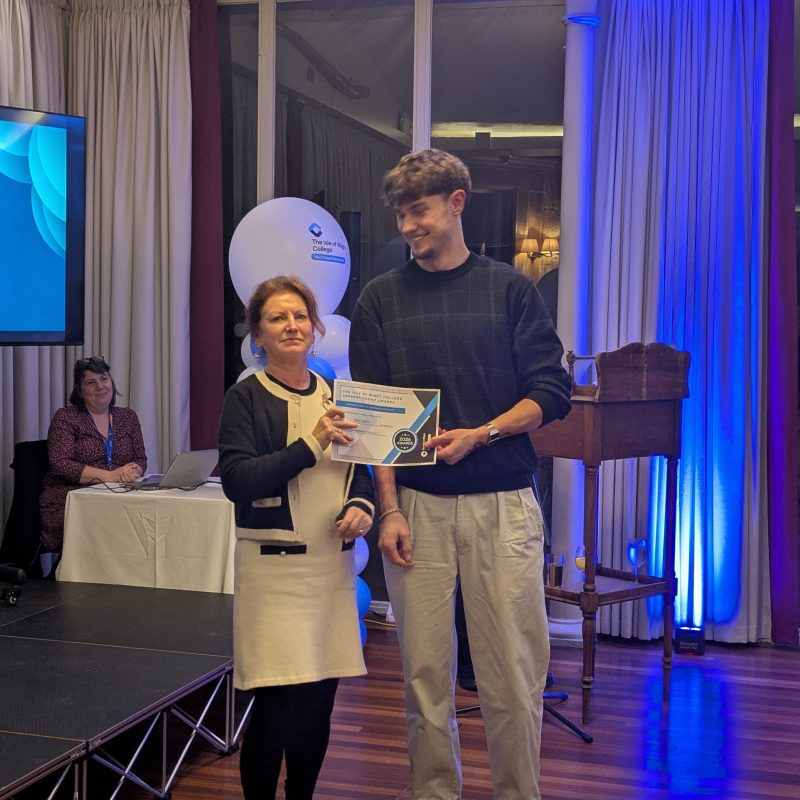 PXL 20260212 184718242 PORTRAIT ORIGINAL 1