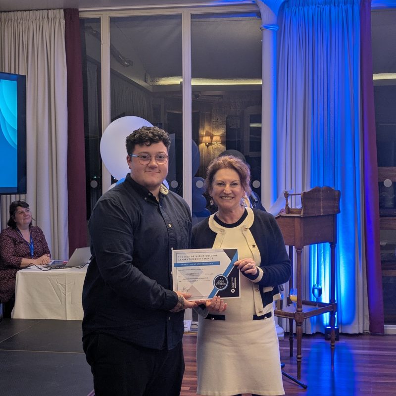 PXL 20260212 184742956 PORTRAIT ORIGINAL 1