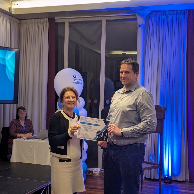 PXL 20260212 185120530 PORTRAIT 2